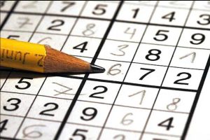 Có nên dùng bút chì khi chơi Sudoku giấy?